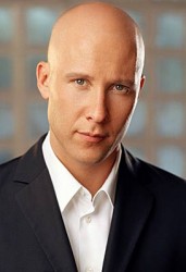 Michael Rosenbaum nel cast di Dark Sector