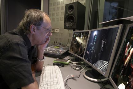 Dead Space: Dario Argento doppia il Dottor Kyne Dead Space: Dario Argento doppia il Dottor Kyne