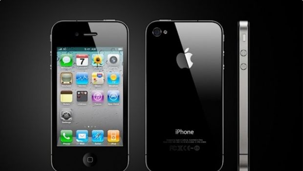 iPhone 4 è tra noi: caratteristiche tecniche e considerazioni videoludiche sul nuovo gioiello Apple iPhone 4 è tra noi: caratteristiche tecniche e considerazioni videoludiche sul nuovo gioiello Apple