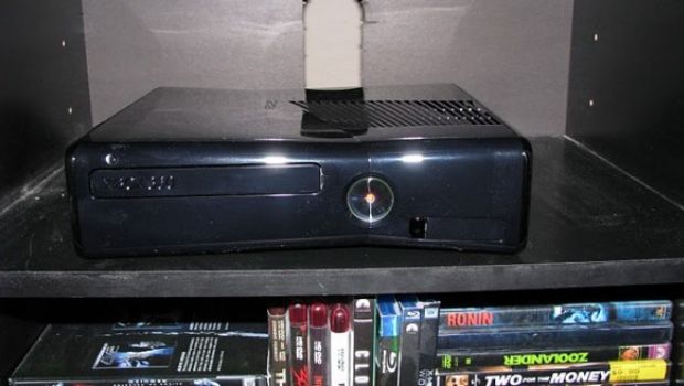 Xbox 360 Slim: scoperta la funzione di auto spegnimento in caso di surriscaldamento