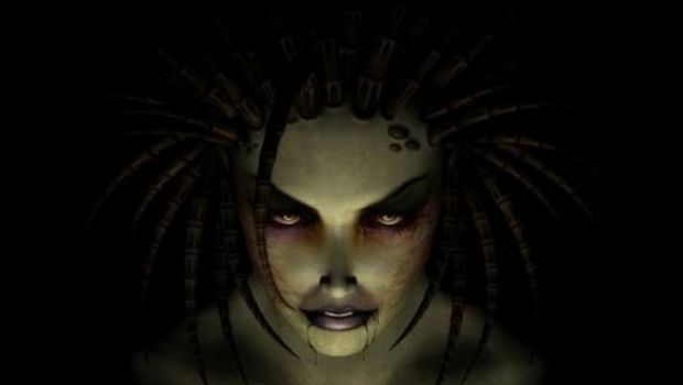 Clamorosa scultura di Sarah Kerrigan (StarCraft) - galleria immagini