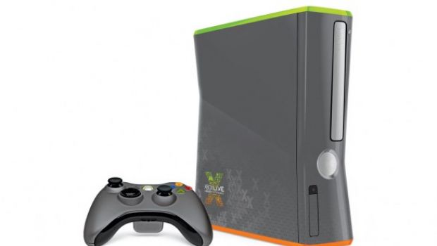 Microsoft regala una Xbox 360 Slim esclusiva agli abbonati Xbox Live più fedeli - galleria immagini