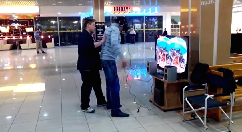 Oculus Rift, lo scherzo delle montagne russe virtuali fa il giro del Web
