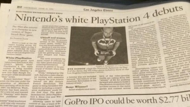 Il Los Angeles Times e la PlayStation 4 bianca di Nintendo Il Los Angeles Times e la PlayStation 4 bianca di Nintendo