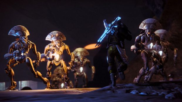 Destiny: l'upgrade per PS4 e XB1 è gratis per chi acquista le edizioni digitali su PS3 e X360 Destiny: l'upgrade per PS4 e XB1 è gratis per chi acquista le edizioni digitali su PS3 e X360
