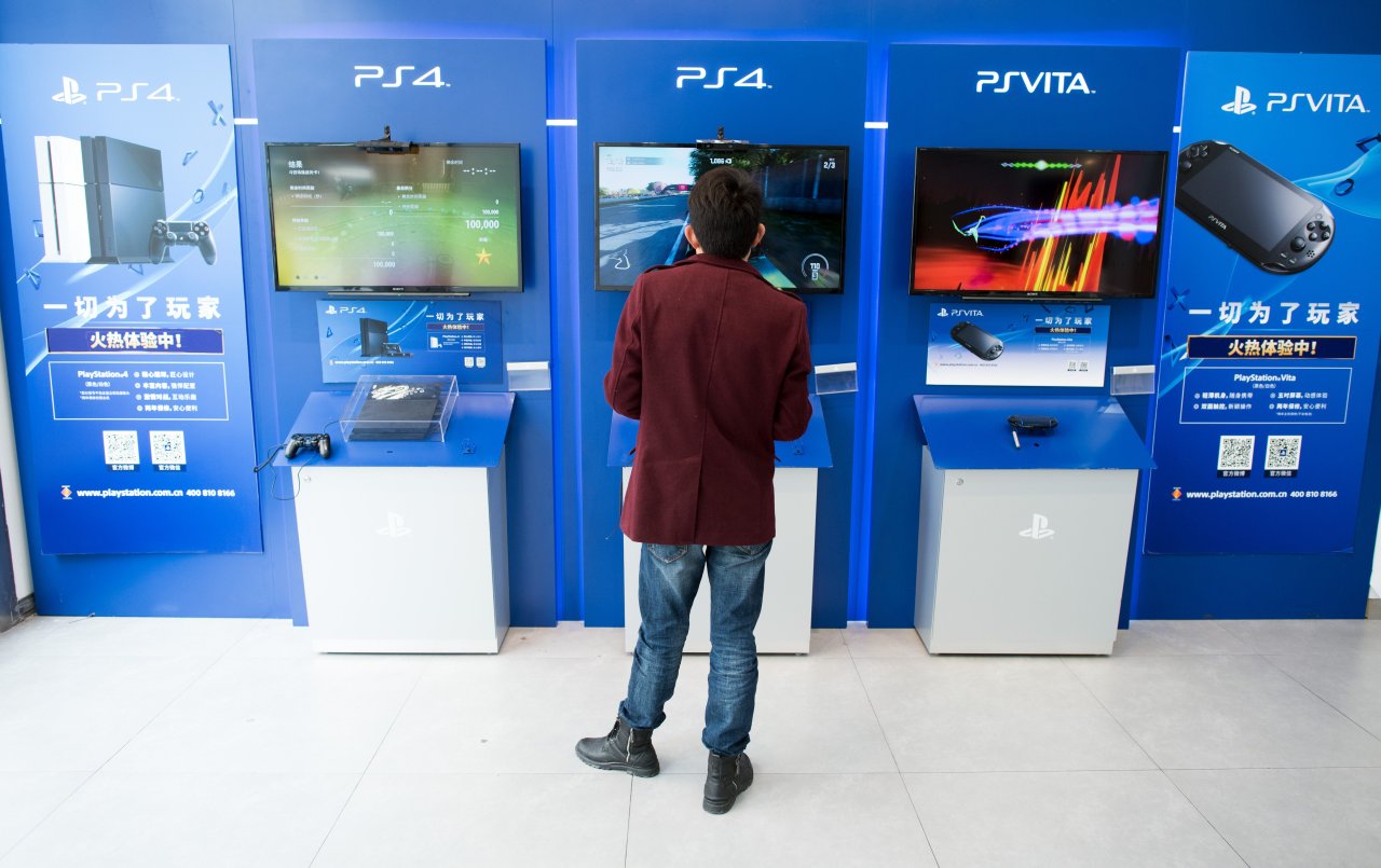 La Cina apre il mercato alle console